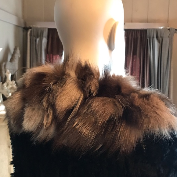 Natural Rabbit fur cloak - Picture 8 of 10